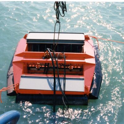 Floating oil skimmer model FD30 - on oil spill on the sea